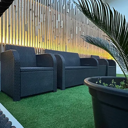 B&c House Furnas (Azores)