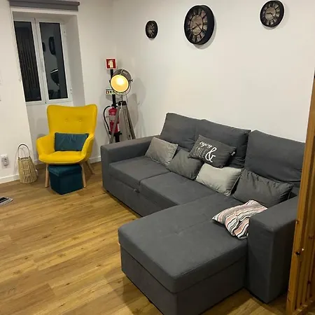 B&c House