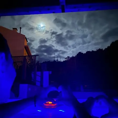 B&c Furnas House Holiday home *