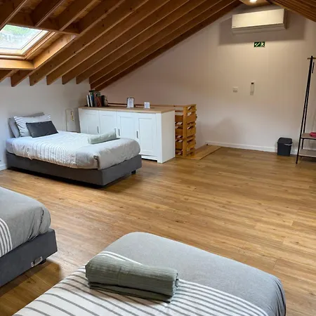 Semesterbostad B&c House *