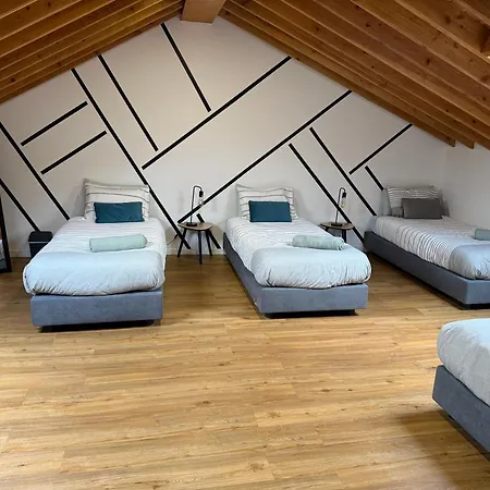 בית נופש B&c House *